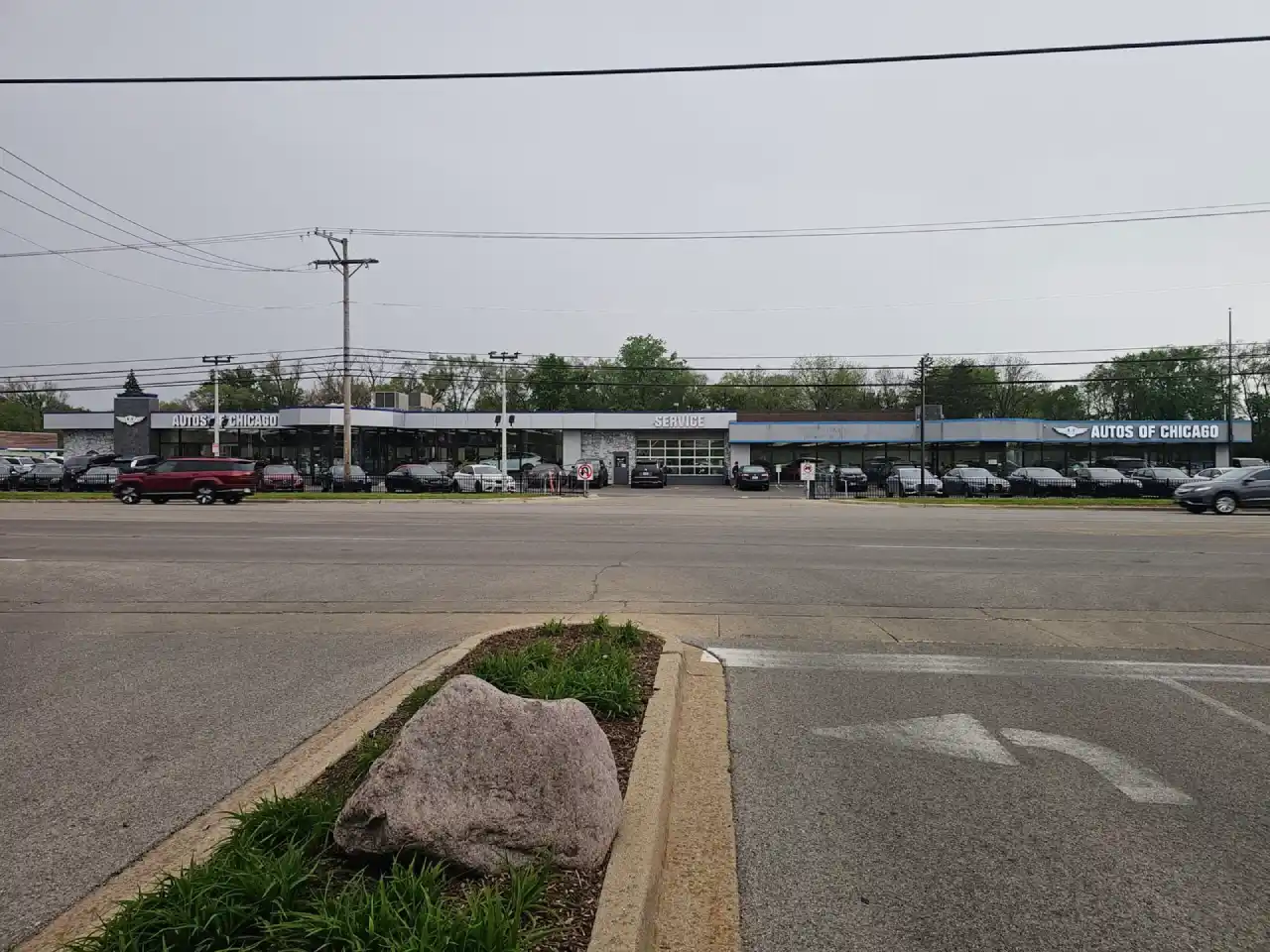 commercial auto dealership property exterior